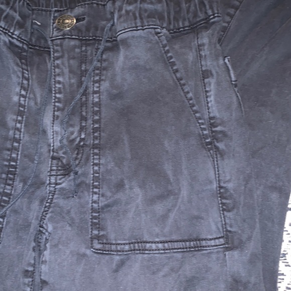 Black American Eagle Joggers - Picture 3 of 7